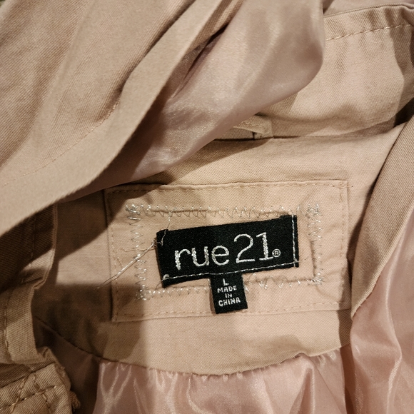 Jacket - Picture 2 of 3